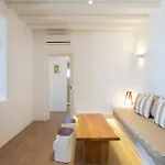 Seethrough Mykonos (adults Only) 公寓式酒店 4*