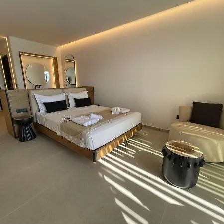 מלון דירות Seethrough Mykonos (adults Only) 4*